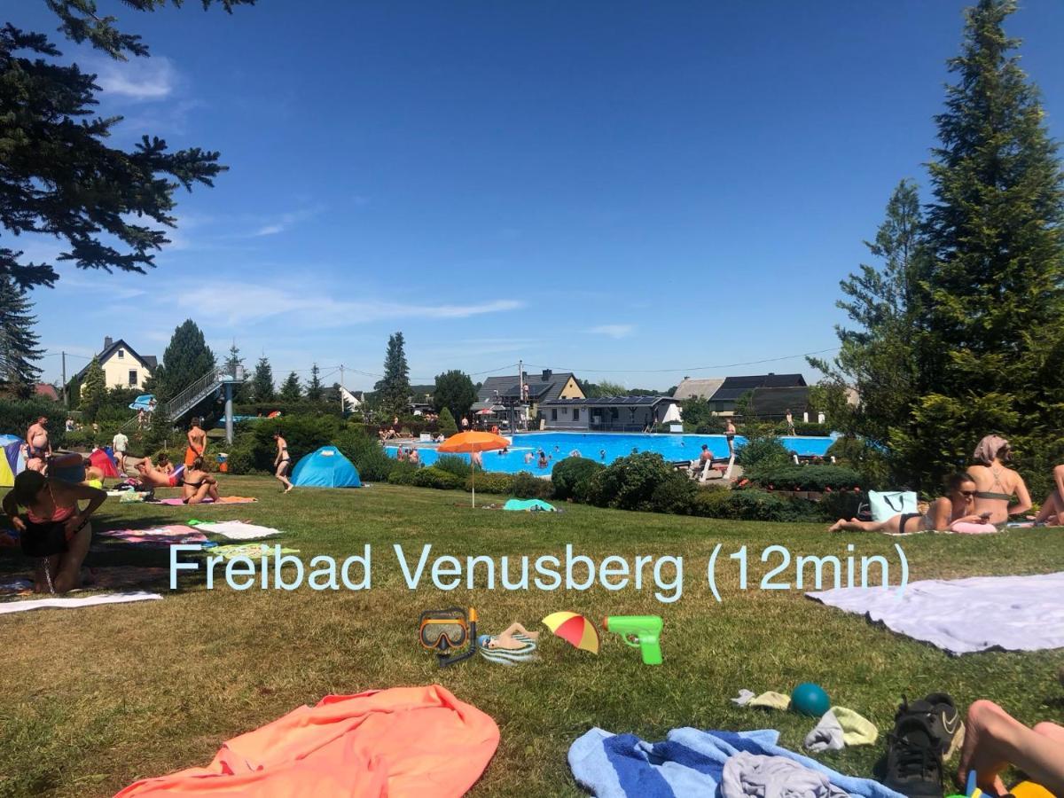 Ferienwohnung Zschopau Fuer Sie Vollausgestattet Mit Boxspringbett Netflix Uvm Exterior foto